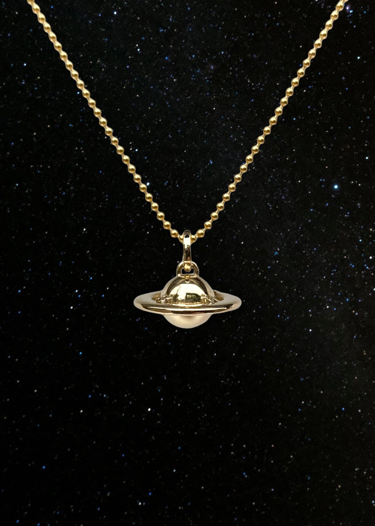 14k charm Saturn