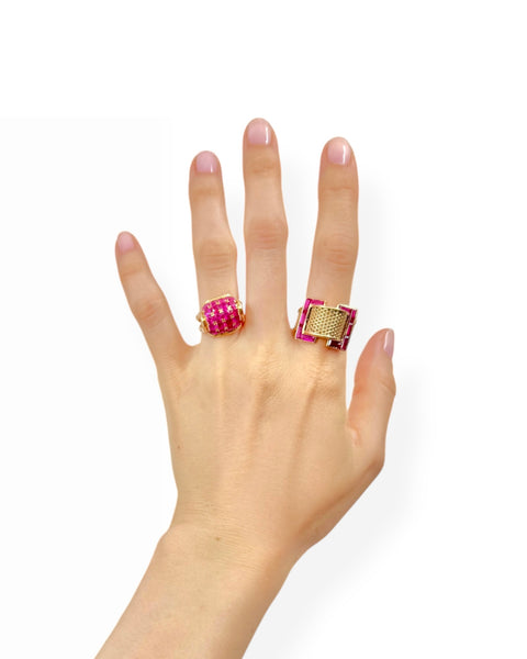 18k Gold Ruby Buckle Ring (8.75)
