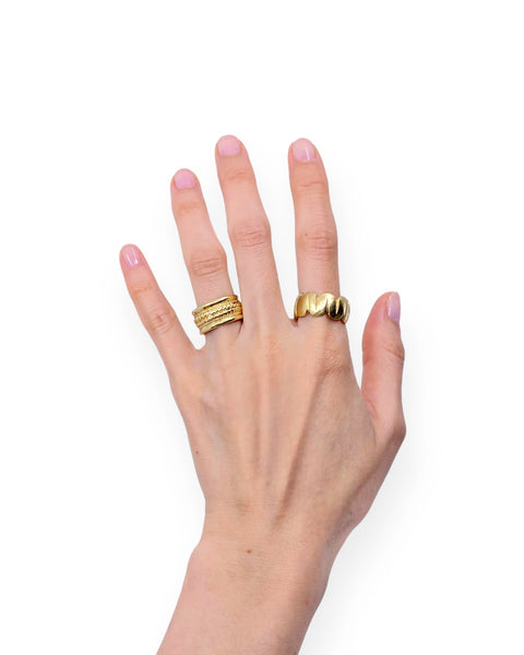 14k Gold Squiggly Line Ring (9.25)