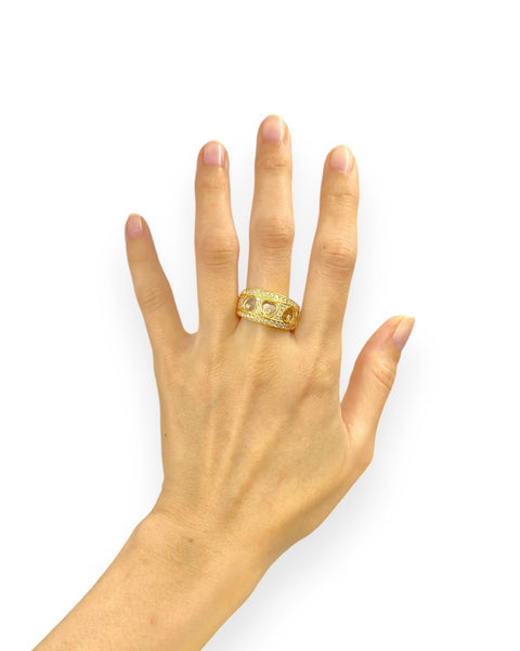 18k Gold Floating Diamond Heart Ring (10.25)