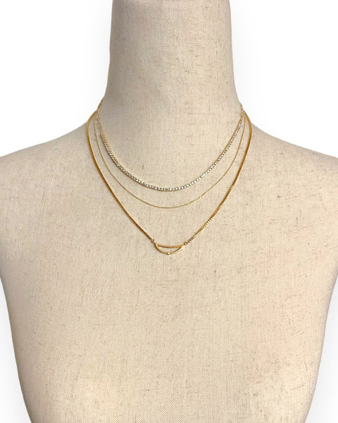 14k Gold Crescent Necklace (18")