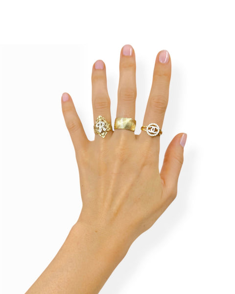 14k Gold Letter R Ring (5.25)