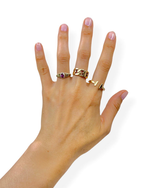 10k Gold Ribbed Ruby and Diamond Ring (5.75)