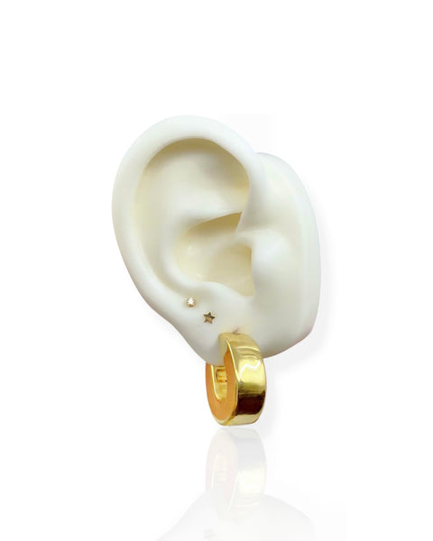 18k Gold Effedue Thick Oval Hoop Earrings