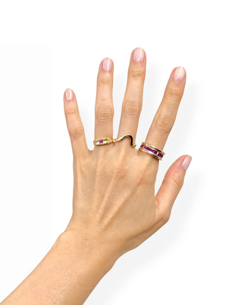 14k Gold Curve Ring (6.25)