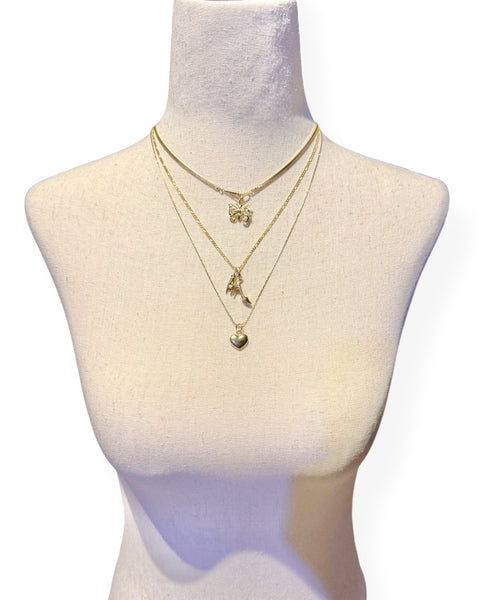 18k Gold Mano Cornuto Charm