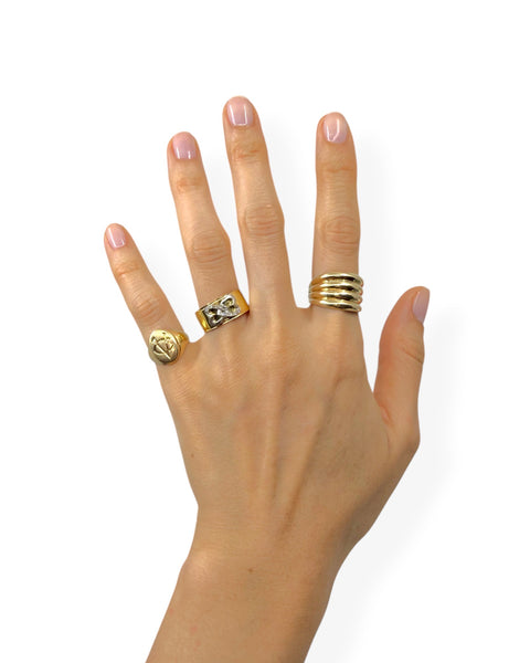 18k Gold Diamond Intertwined Heart Ring (7.75/8)