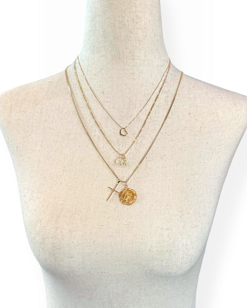 18k Gold Madonna and Child Charm