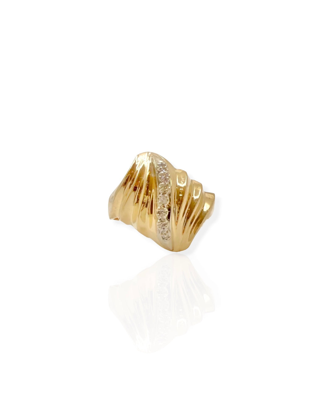 14k Gold Diamond Fluted Ring (7.5)