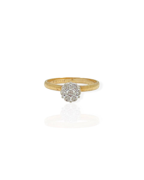 10k Gold Diamond Flower Ring (5.75)