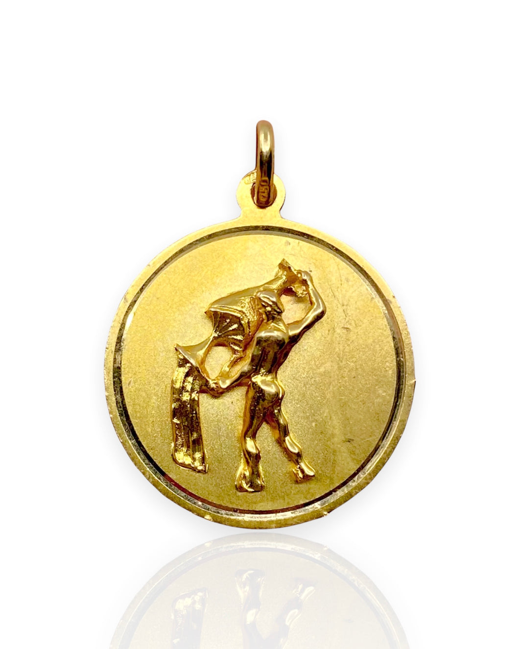 18k Gold Aquarius Charm