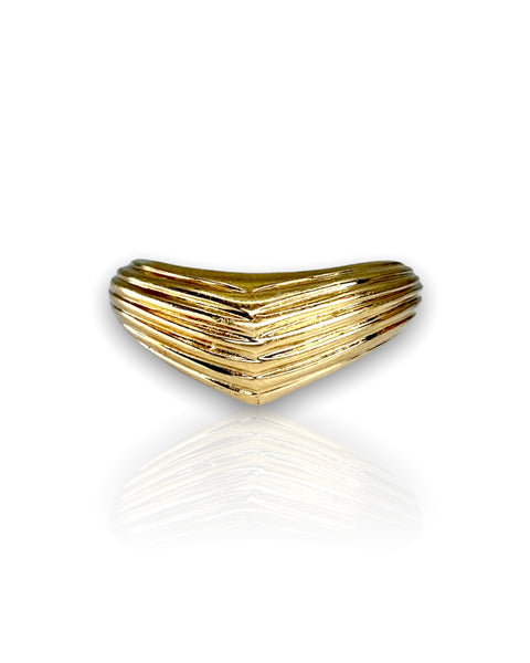 18k Gold Fluted Soft V Ring (6.5)